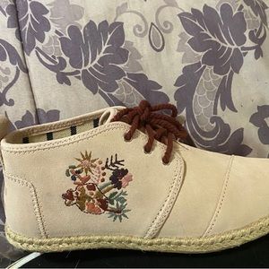 TOMS Shoe Venice collection